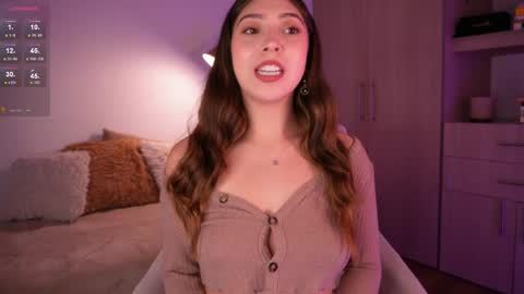 Annie Evans online show from May 18, 9:43 pm