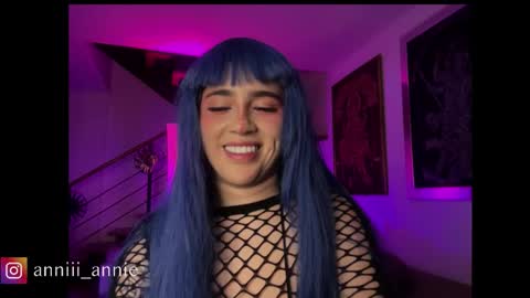 JEANNE no olvides seguirme dont forget follow me  uu online show from September 11, 12:33 am