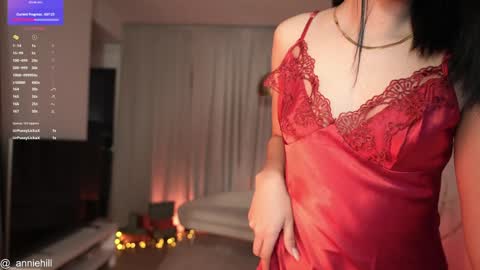 anniehillofficial_ online show from December 20, 8:12 pm