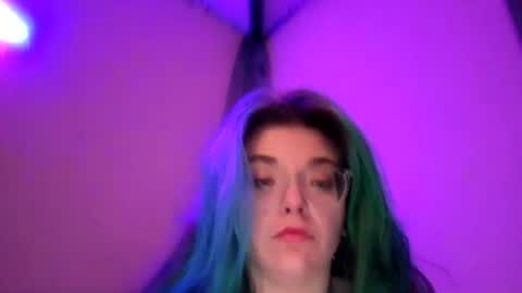 Darlingskiesxo online show from July 27, 9:17 am