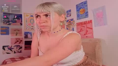 annietinky online show from July 29, 2:22 am