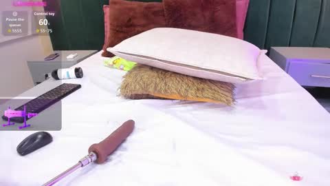 ANNIE  online show from November 26, 7:15 pm