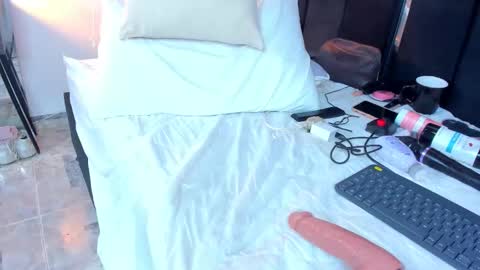 Annita online show from November 6, 7:31 pm