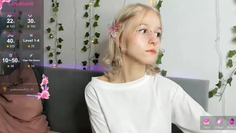 annymeow online show from November 30, 4:38 am