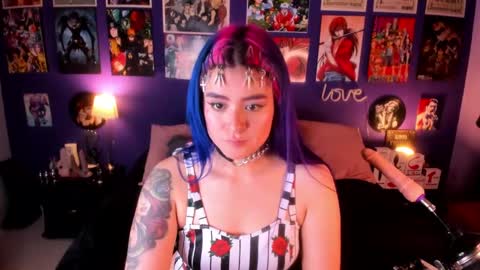 Snapshot of anny_cross chatting on February 4, 2:28 am      Paty     online show from February 4, 2:28 am