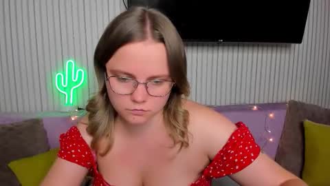 anny_love_you online show from November 8, 8:25 pm