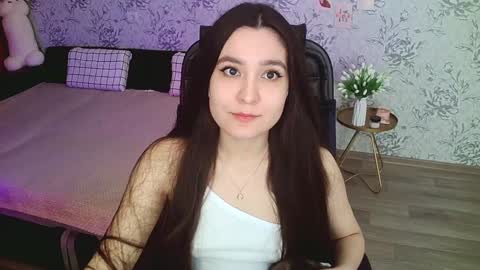 Annie online show from December 28, 12:24 pm