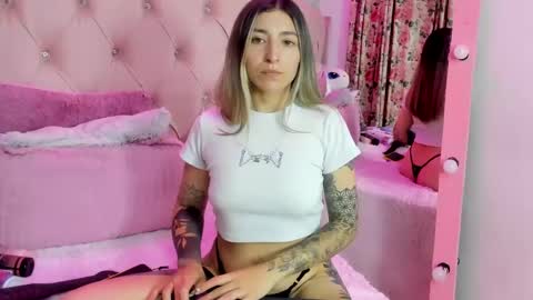 Snapshot of anny_stan chatting on January 2, 6:56 pm anny_stan online show from January 2, 6:56 pm