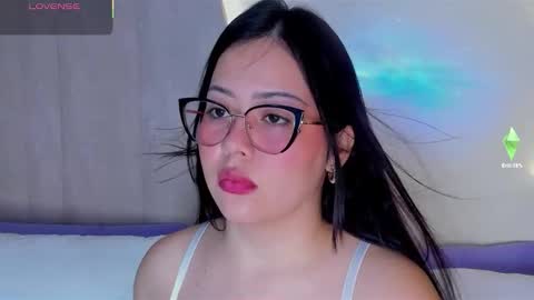 A N N Y E  online show from November 10, 1:06 pm