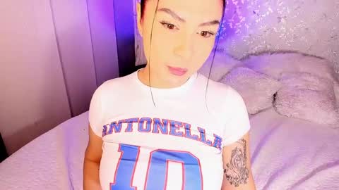 Antonella Ferrer online show from May 18, 1:15 am