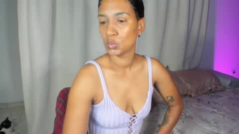 Sarah online show from March 29, 12:15 pm