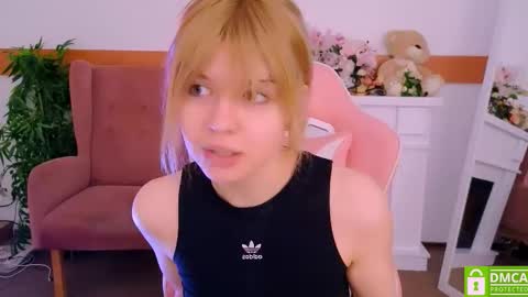 antonia_ferrero online show from February 3, 6:51 am