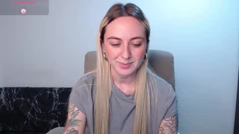 Antonia online show from March 6, 2:30 am