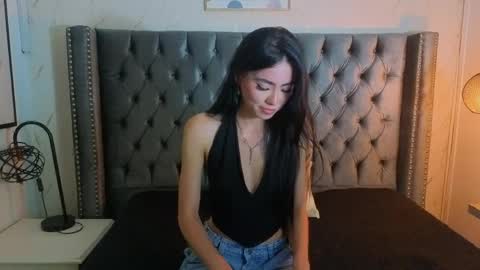anya_belth online show from April 24, 8:00 pm