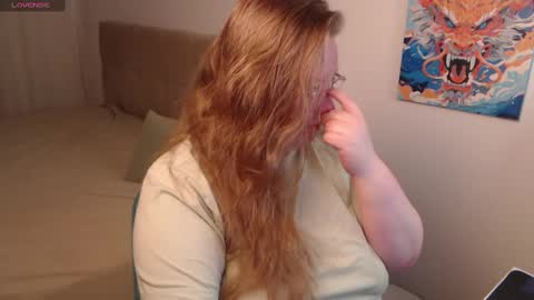 Anya Muna online show from December 9, 9:58 pm