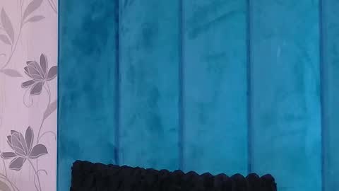 AnyaHappiness online show from March 6, 9:15 am