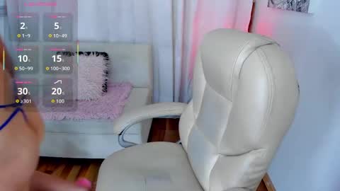Snapshot of anyi_restrepo chatting on September 24, 12:04 pm Anyi online show from September 24, 12:04 pm