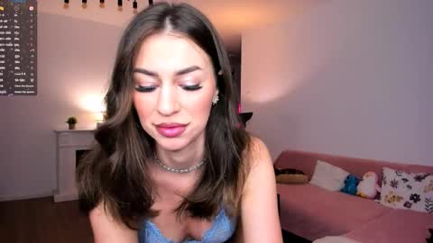 Anysa Smith online show from April 6, 8:10 pm