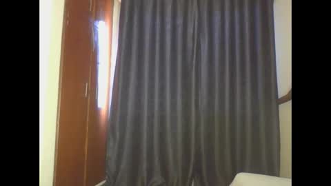 apple_bitch online show from November 24, 6:48 am