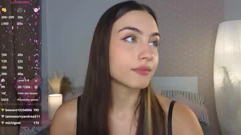 Vicki online show from September 14, 11:19 am