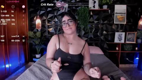 apprilfoxx online show from September 18, 3:43 pm