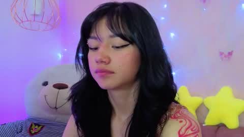   online show from February 6, 12:41 pm