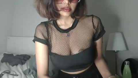 LilyinTheWild online show from February 10, 12:18 pm