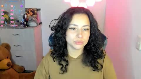 aqua emilly online show from March 3, 10:49 pm