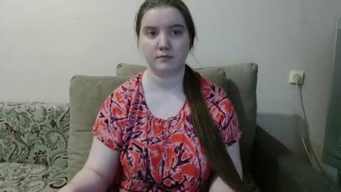 Josefin online show from June 12, 8:11 am