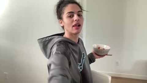 arabianprincess37 online show from March 7, 6:26 pm