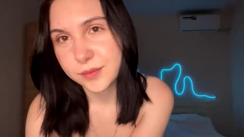 Emi online show from March 14, 3:57 pm