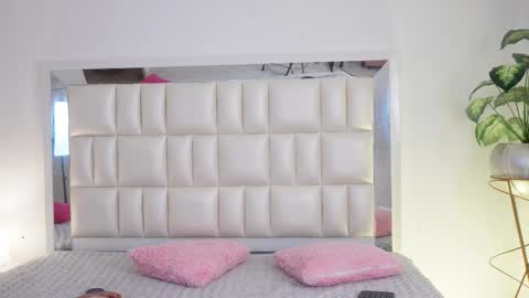   online show from February 18, 4:48 am