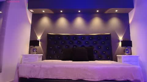 IGLondon mj2 online show from November 2, 8:12 pm