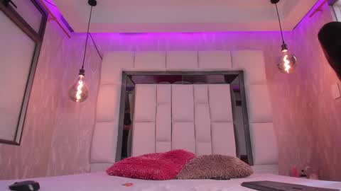 arantza_torner online show from January 22, 5:59 pm