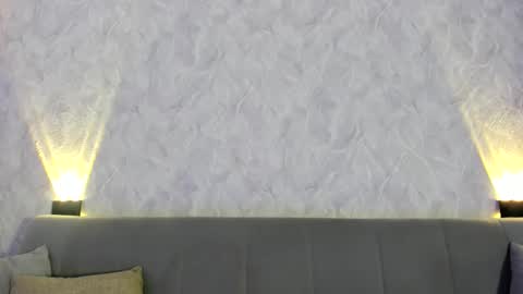    online show from December 15, 9:14 am