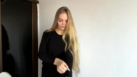 Amelia online show from November 11, 7:04 am