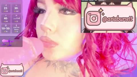 Snapshot of aria_bursett chatting on September 25, 5:55 pm Aria online show from September 25, 5:55 pm