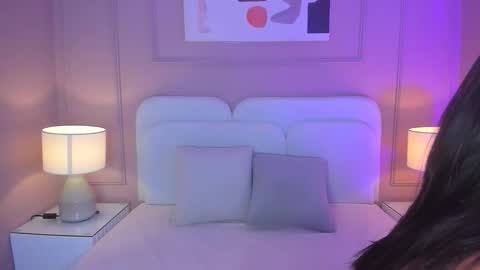 Snapshot of aria_greco chatting on October 31, 3:08 am Aria  online show from October 31, 3:08 am