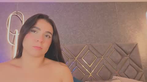 Snapshot of aria_moont chatting on September 30, 8:24 pm I OOT online show from September 30, 8:24 pm