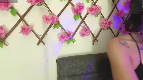 aria_silk online show from March 30, 1:05 am