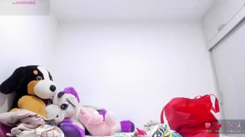ariacoral online show from July 21, 1:56 pm