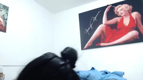 ariacoral online show from March 11, 1:01 pm