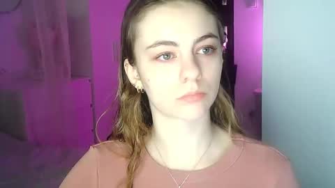 AriaCreazy online show from December 15, 9:20 pm