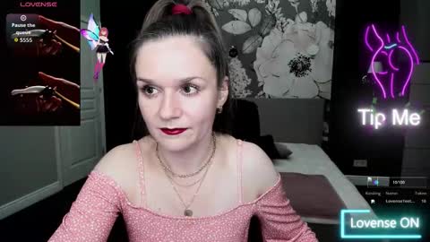 AriaGray online show from October 17, 8:23 pm