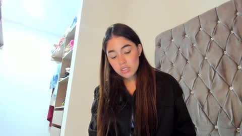 Aria Montgomery online show from December 30, 4:31 am