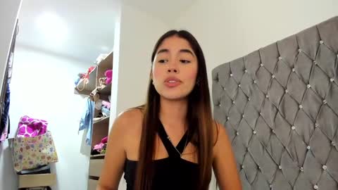 Aria Montgomery online show from January 9, 6:36 pm