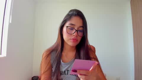 Aria Montgomery online show from October 18, 4:21 pm