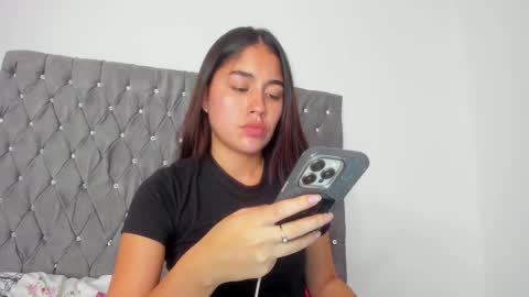 Aria Montgomery online show from September 18, 5:39 am