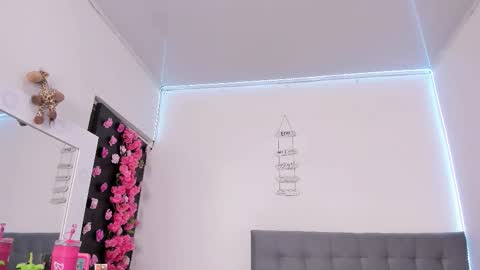 Ariana online show from March 18, 7:41 pm