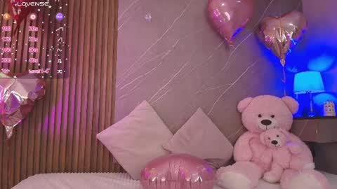 Ariana online show from April 9, 12:32 pm